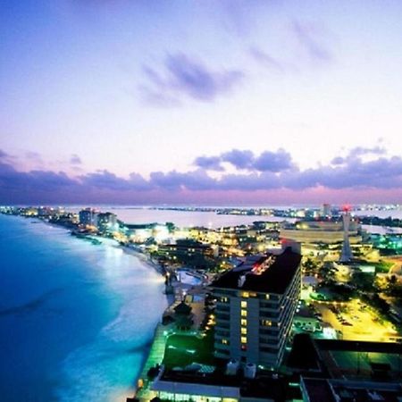 Cozy Ocean Front Penthouse At Marlin Beach Apartman Cancún Kültér fotó